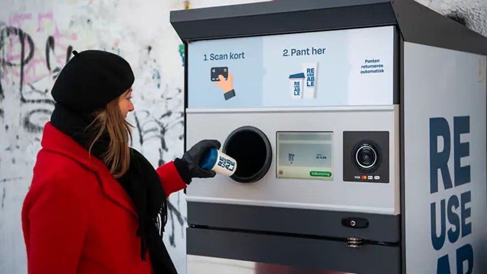 消費者可以在7天內的任意時間將杯子歸還到附近的自動回收機。